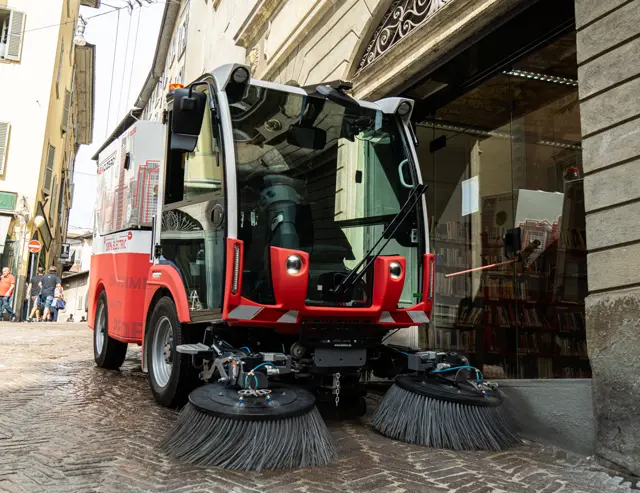 Dulevo Dzero2 straatveegmachine geschikt voor gemeentes