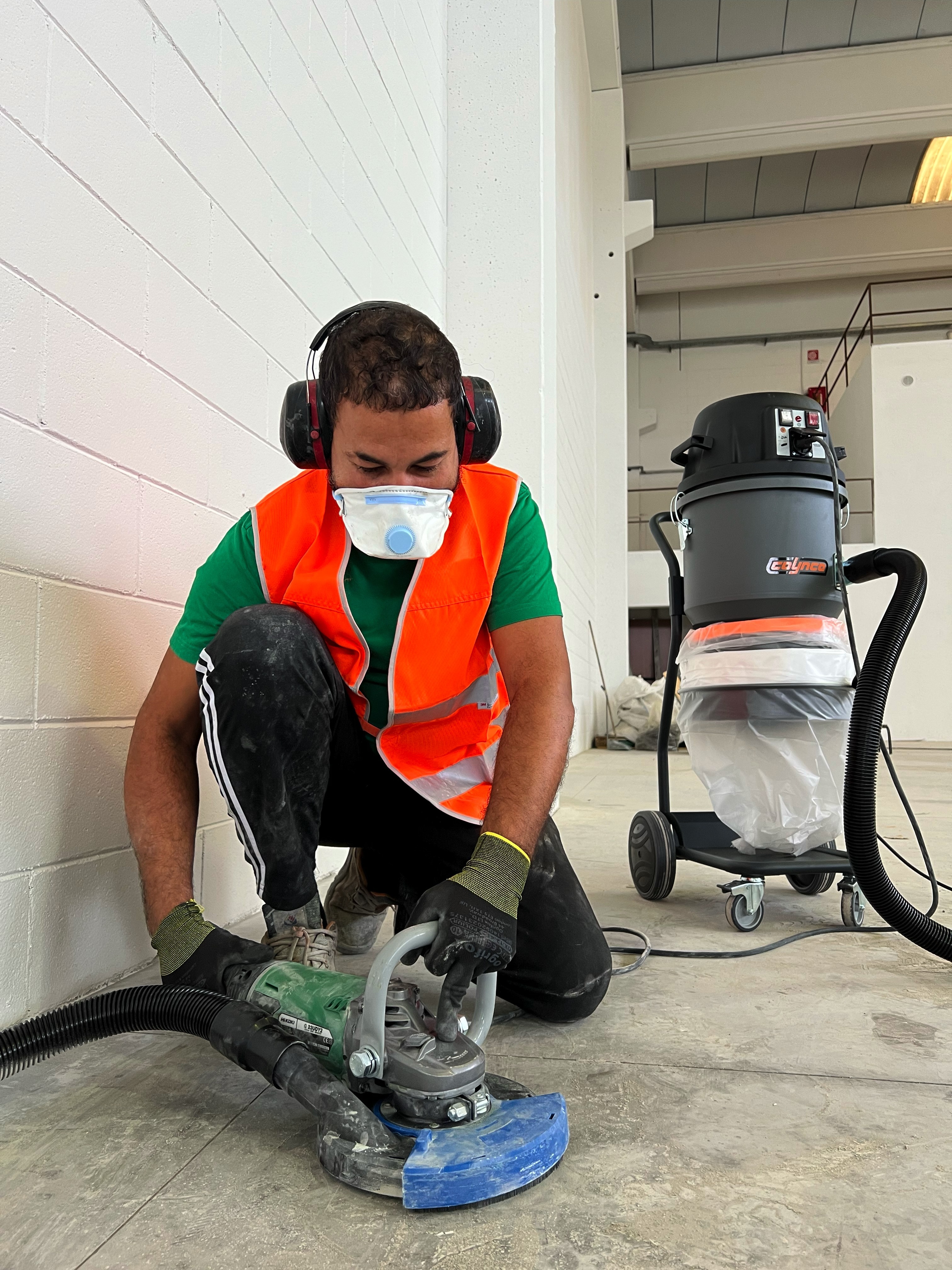 Compacte bouwstofzuiger 11 XM voor de bouw