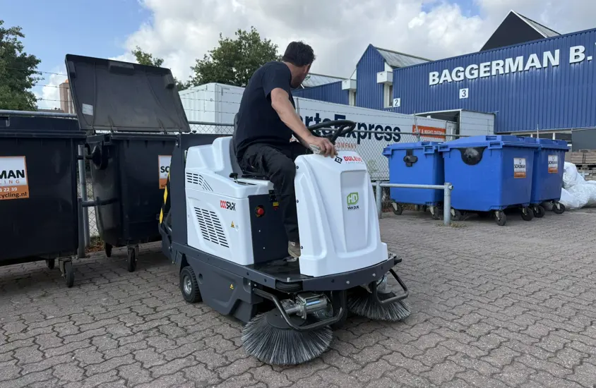 Hooglossing Dulevo 1000 SPARK veegmachine