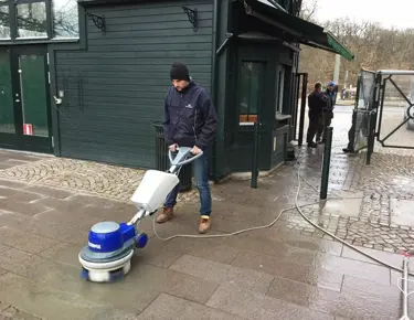 Terrazza MC in gebruik op terrastegels