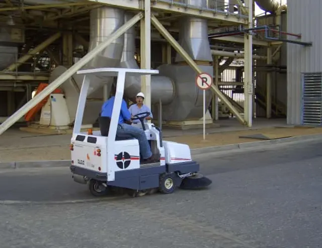 Veegmachine die geschikt voor fijne poeders.