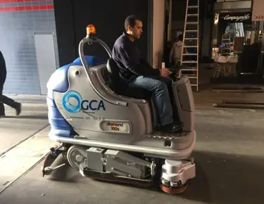 Veeg schrobzuigmachine diamond 100 in de praktijk