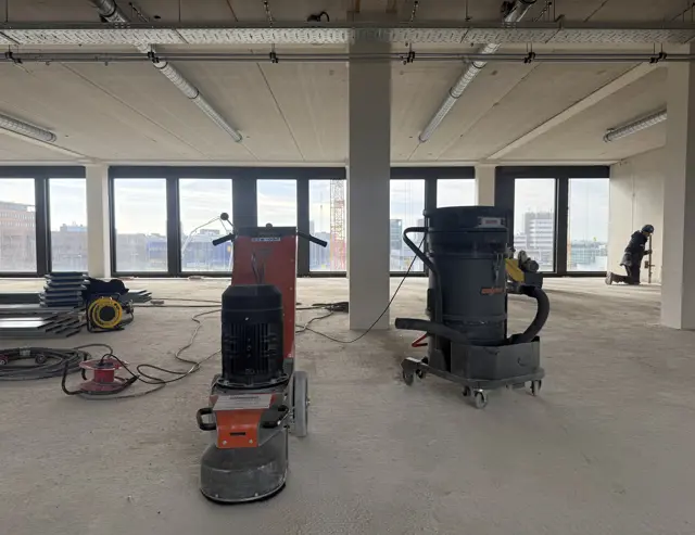 Iclean 350 in de vloerbewerking