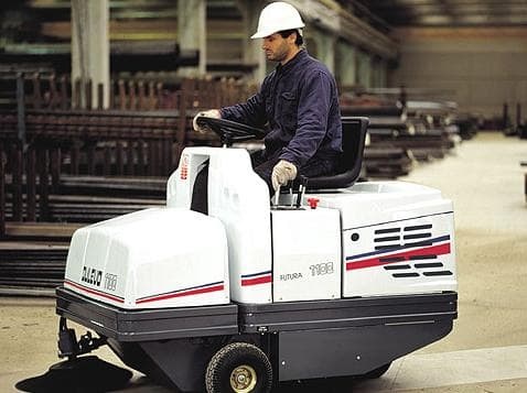 Veegmachine voor de metaalindustrie