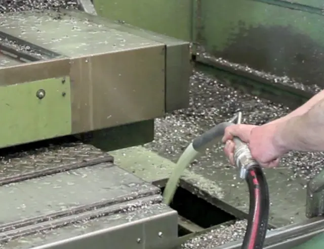 Oliezuiger Oil 300 in de Metaal- en fijnmechanische industrie