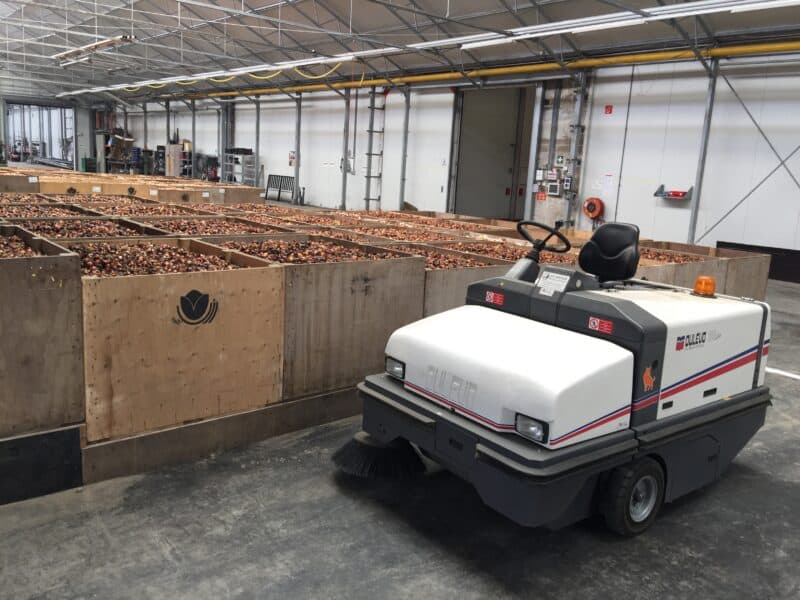 Industriële veegmachine Dulevo 100 *in de praktijk