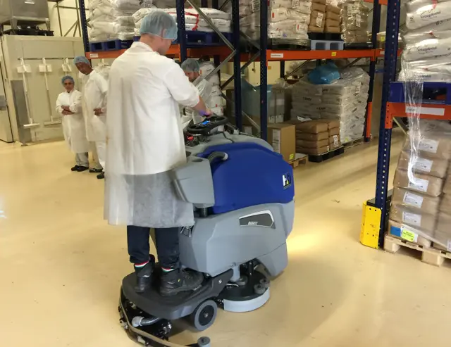 Een nieuwe manier van werken met een schrobmachine