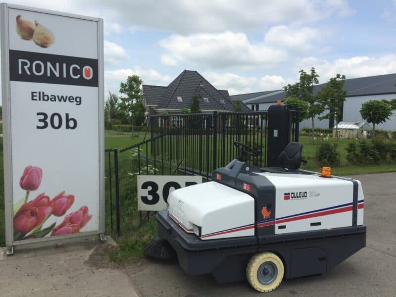 Industriële veegmachine Dulevo 100 *in de praktijk