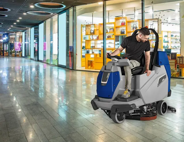 Een zit schrobmachine voor de schoonmaakbranche