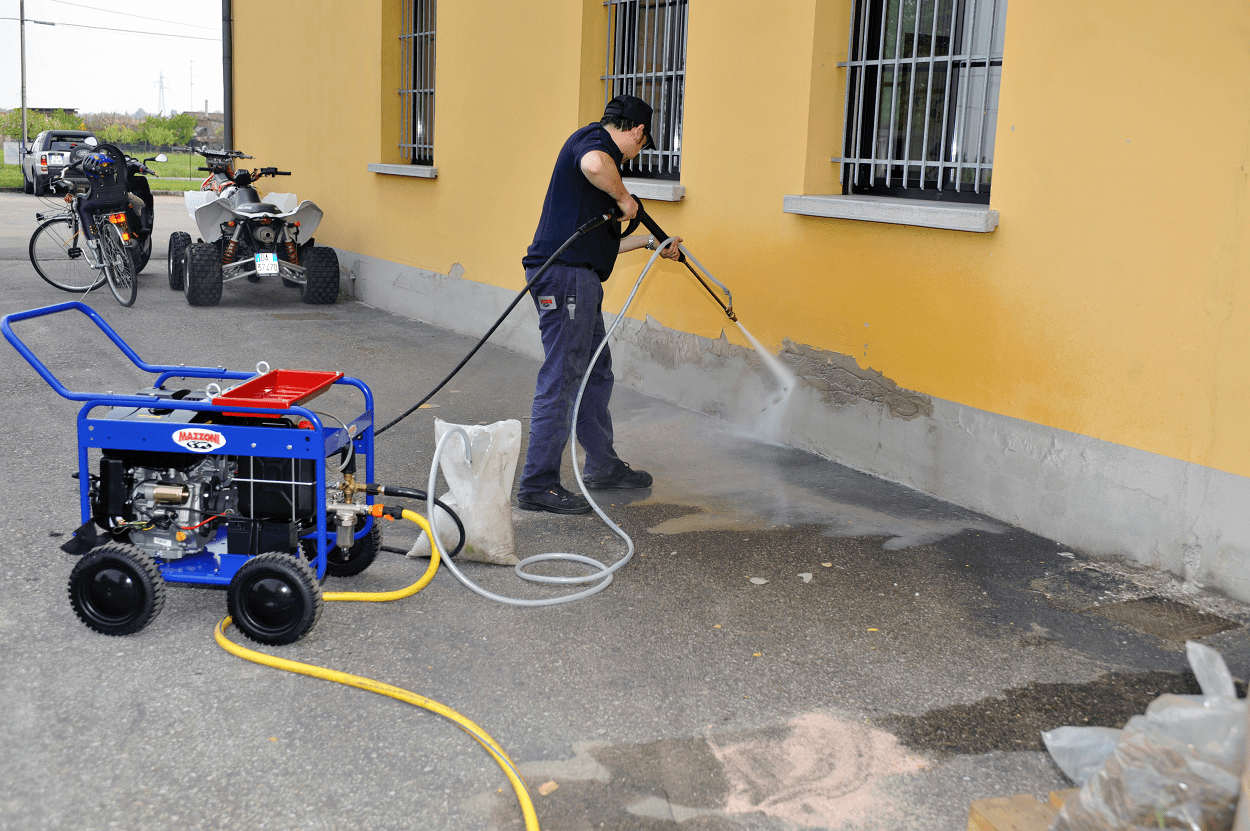 Hogedrukreiniger voor de industrie of bedrijven met een eigen werkplaats en spoelplaats