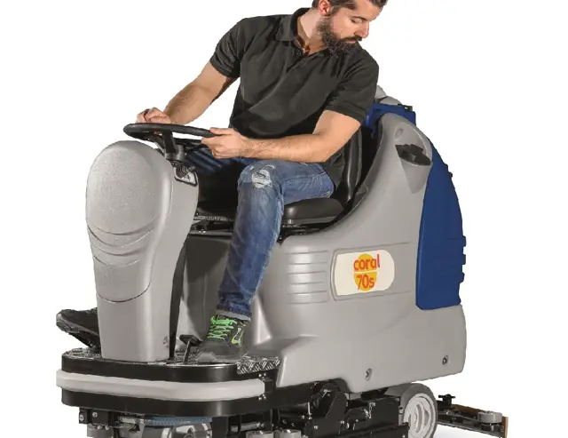 Een grote capaciteits zit schrobmachine, de Coral 70S