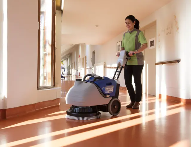 Floorpul Onyx 43B schrobmachine voor compacte ruimtes