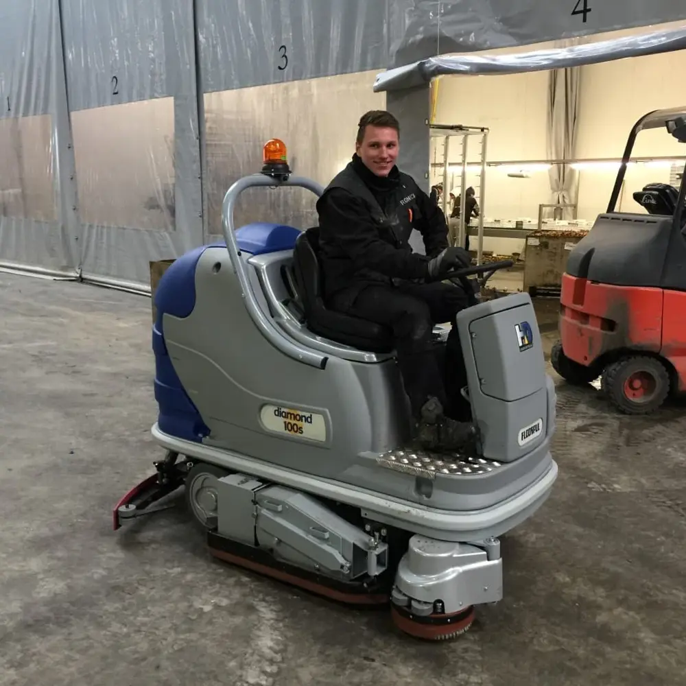 Floorpul Diamond 100S schrobmachine van HD van Dijk Reinigingstechniek