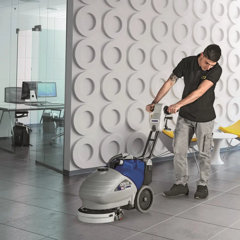 Floorpul Onyx 35B schrobmachine voor kantoor en personeelsruimte